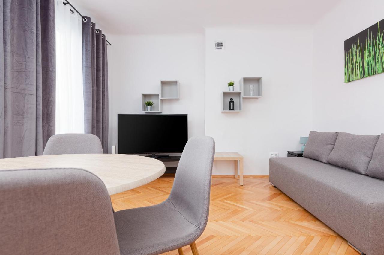 Kamienica Stanislawa Augusta Warszawa By Noclegi Renters Exterior photo